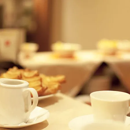 Hotell Cluentum 3*