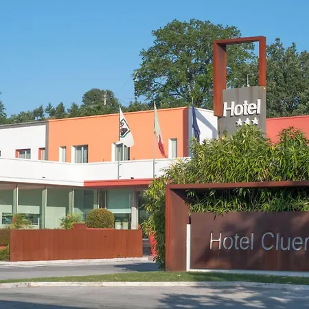 ホテル Cluentum トレンティーノ
